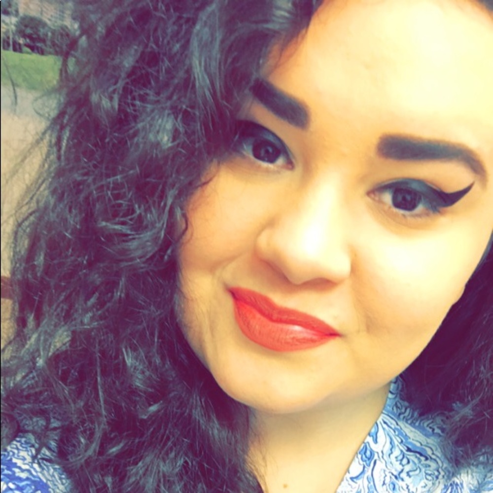 Meet your Posher, Hillary